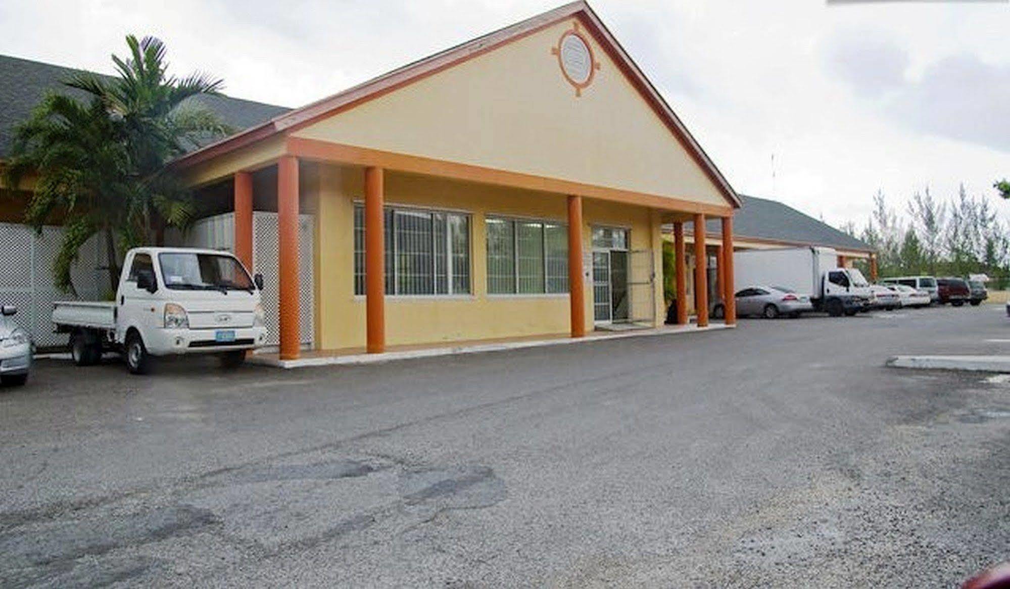 Taste Of Paradise Coral Harbour Exterior photo
